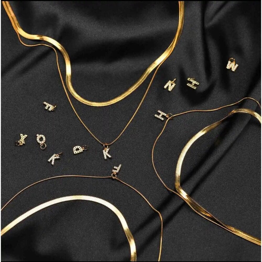 Double Layer Pendant Letter Necklace M in Gold Plated Stainless Steel - Picture 7 of 8